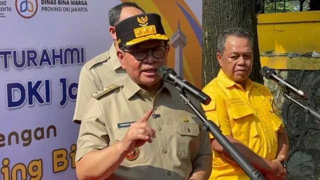 Gubernur DKI Jakarta Pramono Anung memberikan keterangan di Jakarta Timur, Selasa (14/4/2026).