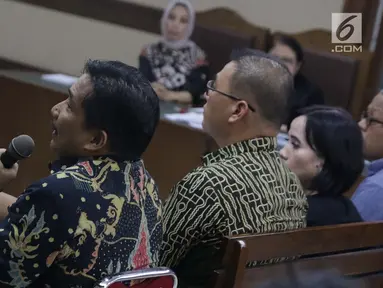 Tersangka suap kerja sama pengangkutan pupuk, Bowo Sidik Pangarso jelang memberi keterangan sebagai saksi pada sidang lanjutan suap dengan terdakwa, Asty Winasti di Pengadilan Tipikor Jakarta, Rabu (26/6/2019). (Liputan6.com/Helmi Fithriansyah)