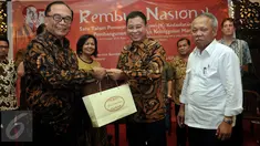 Ki-ka: Wantimpres Sidarto Danusubroto, Menhub Ignasius Jonan dan Menteri PUPR Basuki Hadimuljono saat Rembug Nasional 1 Tahun Jokowi-JK, Jakarta, Selasa (20/10/2015). (Liputan6.com/Johan Tallo)