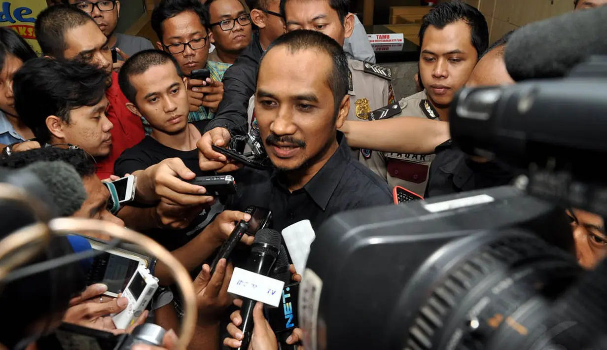 Dari 43 nama calon menteri, sebagian ditandai warna merah dan kuning oleh KPK sebagai peringatan bagi Jokowi, Jakarta, (22/10/14). (Liputan6.com/Miftahul Hayat) 