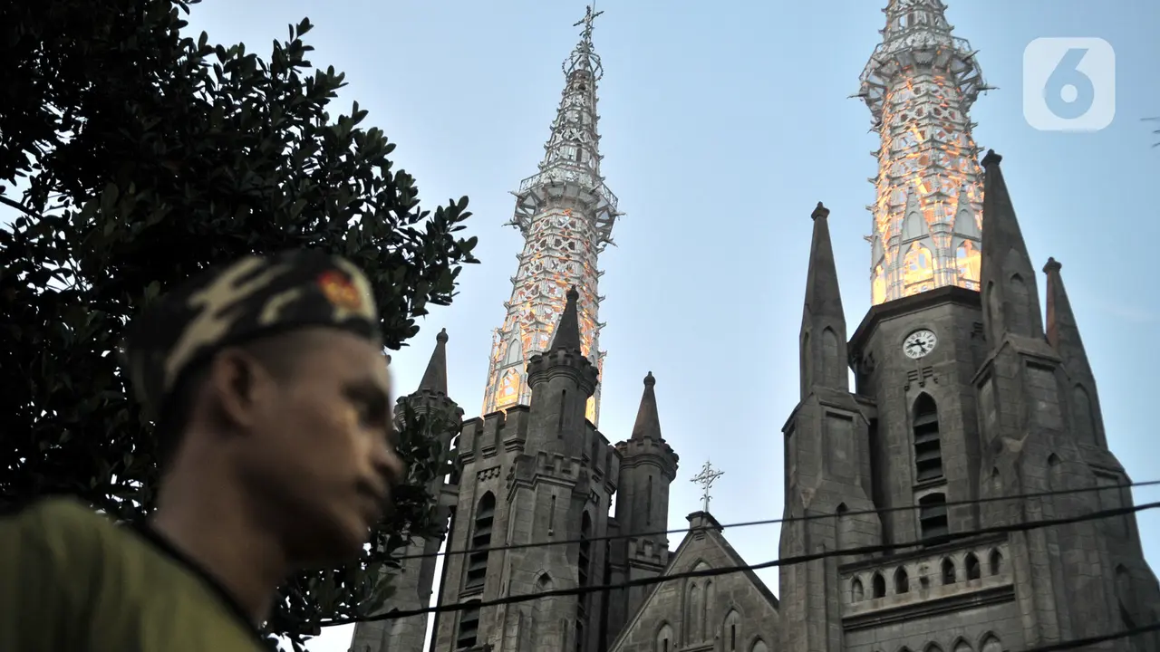 Banser Kawal Natal di Katedral Jakarta