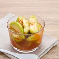 ilustrasi manisan buah kedondong/tyasindayanti/shutterstock