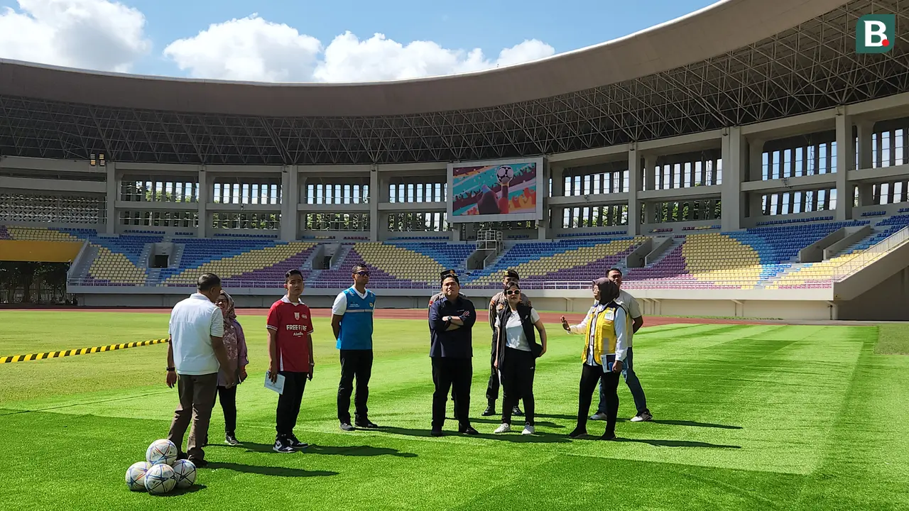 Foto: Tour de Stadium Erick Thohir ke Stadion Manahan, Layak Jadi Venue Final dan Penutupan Piala Dunia U-20 2023