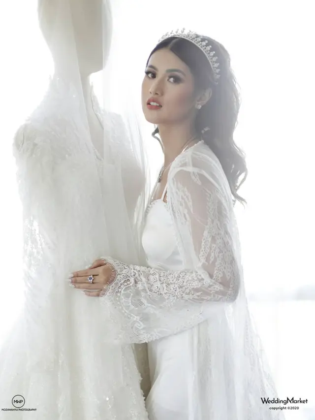 Potret Resepsi Pernikahan Atries Angel Mantan Kekasih Chef Juna. (Sumber: Instgram/atriesangel)
