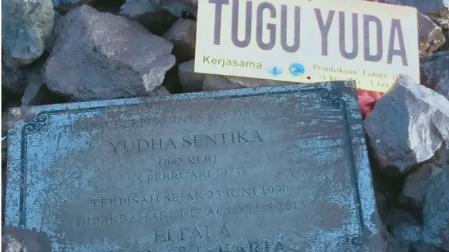 Menyusuri Jalur Pendakian Gunung Kerinci yang Sarat Misteri