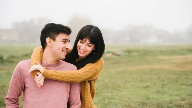 5 Pertanyaan Refleksi untuk Mempererat Hubungan agar Sehat dan Bahagia (Foto dok : Freepik/freepik).