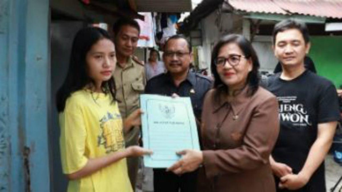 Saat Risma Mengenang Kepala DP5A Chandra Oratmangun, Sosok yang Rajin ...