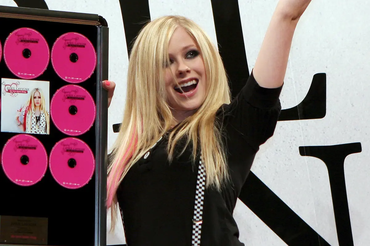 [Bintang] Avril Lavigne