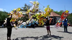 Event layang-layang ini mengangkat tema Rare Angon Festival 2024. (SONNY TUMBELAKA/AFP)