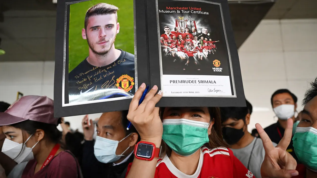 Foto: Fans Berat Sambut Skuad MU di Thailand, Kecewa Cristiano Ronaldo Tak Ada