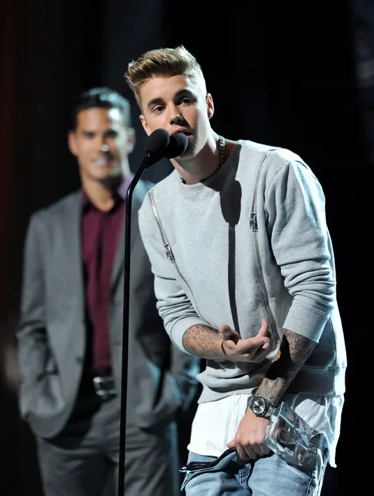 Mungkin karena cemburu dengan Justin yang kembali berhubungan dengan Selena saat proses rehabilitasi yang dijalani Selena beberapa waktu belakangan ini. (AFP/Bintang.com)