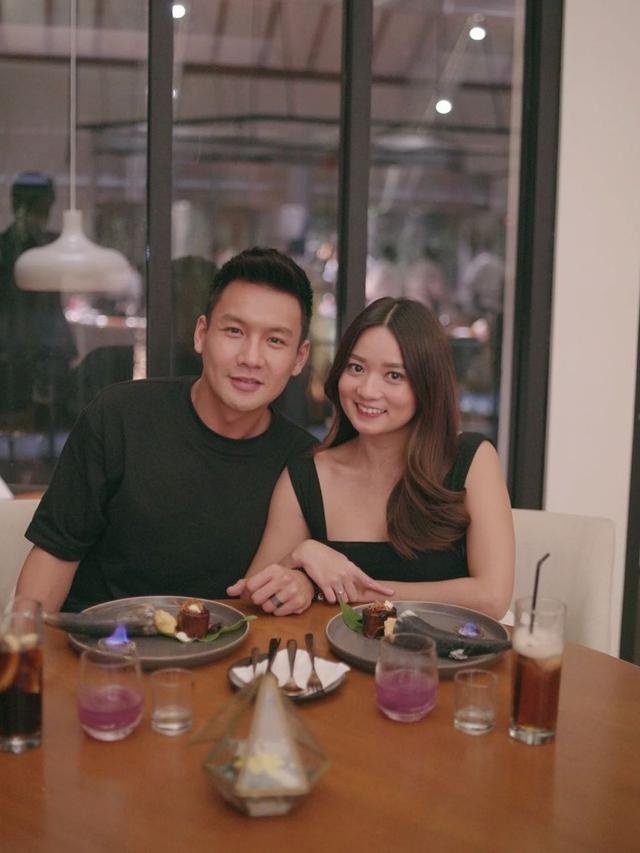 8 Potret Mesra Fendy Chow dan Stella Cornelia, Umumkan Kehamilan Usai 5 Tahun Menikah