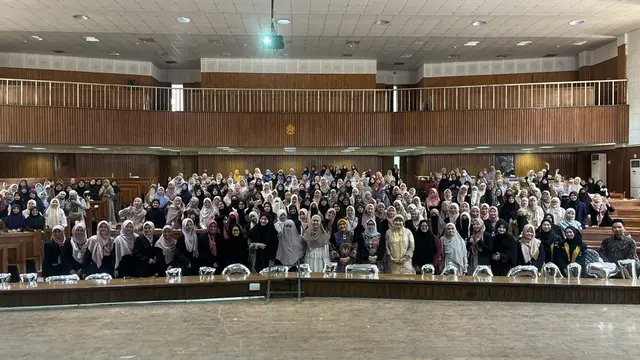 Hanifa Minhajil, WNI di Mesir yang tengah menempuh pendidikan S1 di Universitas Al-Azhar. (Dok. Narasumber)