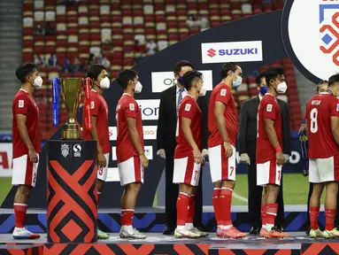 Timnas Indonesia hanya mampu bermain imbang 2-2 dengan Thailand pada leg kedua Final Piala AFF 2020 di Stadion Nasional Singapura, Sabtu (1/1/2022). Dengan hasil ini, Timnas kembali gagal menjadi juara di kesempatan ke-6 meskipun telah tampil membanggakan. (AP/Suhaimi Abdullah)