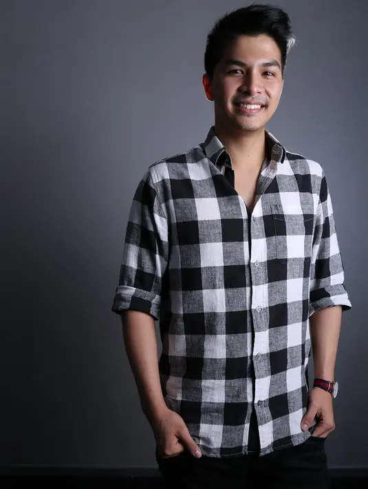 Glenn Alinskie mulai dikenal setelah bermain di Buku Harian Nayla sebagai Moses bersama Chelsea Olivia. (Fathan Rangkuti/bintang.com)