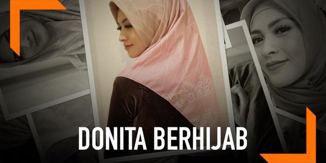 VIDEO: Di Bulan Ramadan, Donita Mantap Berhijab