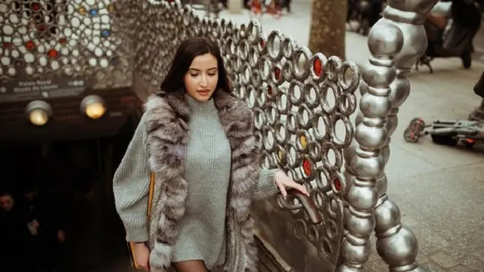 [Bintang] Jual Keperawanan