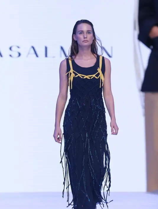 Valentine Payen istri Ario Bayu asal Prancis. (Sumber: Instagram/valentinepayenwicaksono)