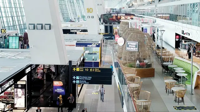 Bandara Soetta Makin Modern dan Canggih, Kini Punya Robot Pembersih Lantai Terminal