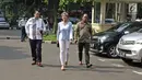Aktris Nikita Mirzani  saat tiba di Ditreskrimsus Polda Metro Jaya, Jakarta, Jumat (20/10). Nikita jalani pemeriksaan sebagai saksi korban terkait kasus cuitan di twiter soal panglima TNI dan kasus Sam Aliano. (Liputan6.com/Herman Zakharia)