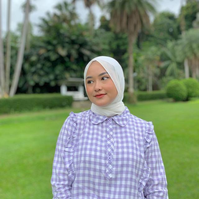 6 Potret Sahara Wanita yang Disebut Mirip Salshabilla Adriani, Bak Pinang Dibelah Dua