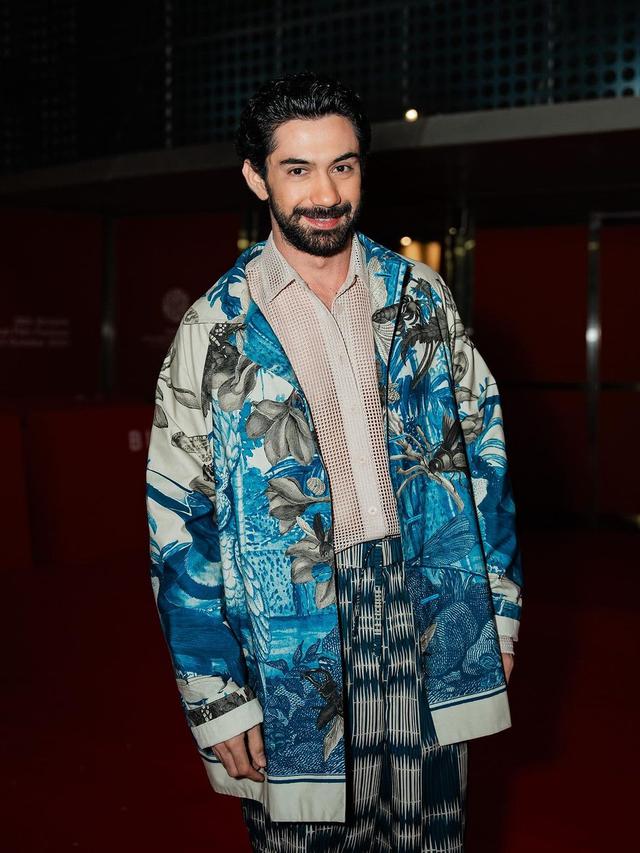 Reza Rahadian. (Foto: Dok. Instagram @officialpilarez)