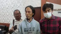 Nurhadi saat di Kantor Kejari Tanjung Perak Surabaya. (Dian Kurniawan/Liputan6.com)