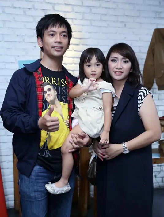 Pengalaman tak terlupakan bagi Ryan, saat mengunjungi Rumah Harapan. Ia bertemu dengan penderita kanker yang sudah tidak mempunyai harapan. Ketika menyanyikan lagu 'Jangan Menyerah', tiba-tiba air matanya menetes. (Nurwahyunan/Bintang.com)