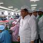 Rudiantara kunjungi pabrik Advan di Semarang. Dok: Tommy Kurnia/Liputan6.com