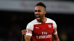 1. Pierre-Emerick Aubameyang (Arsenal) - 10 gol dan 2 assist (AFP/Adrian Dennis)