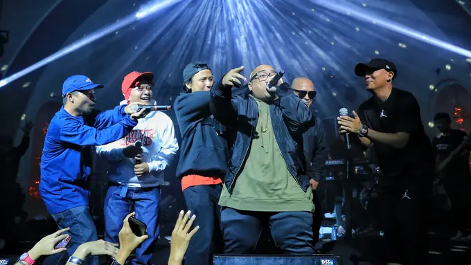 [Bintang] Igor Saykoji konser Iwa K