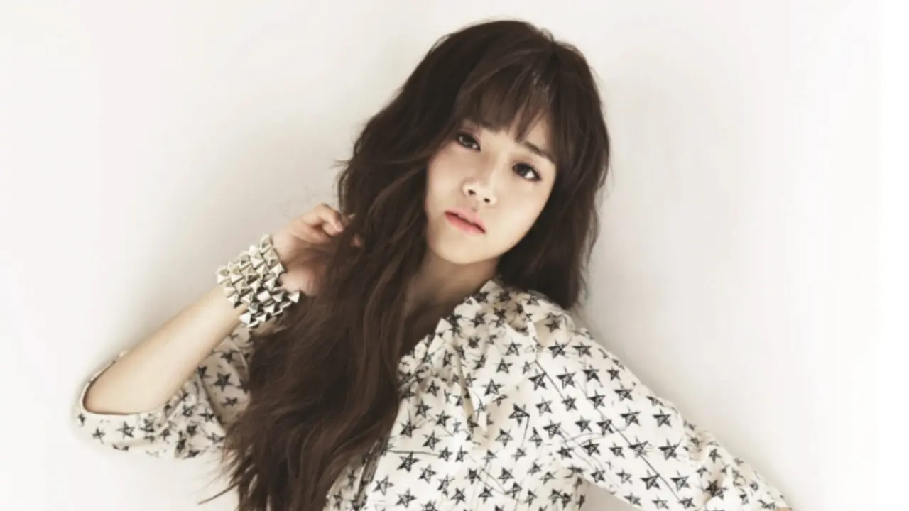 moon geun young
