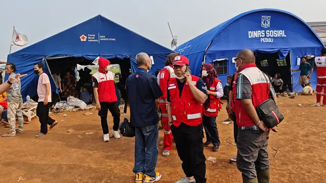 Dinsos dan BPBD Provinsi DKI Jakarta Salurkan Bantuan Logistik
