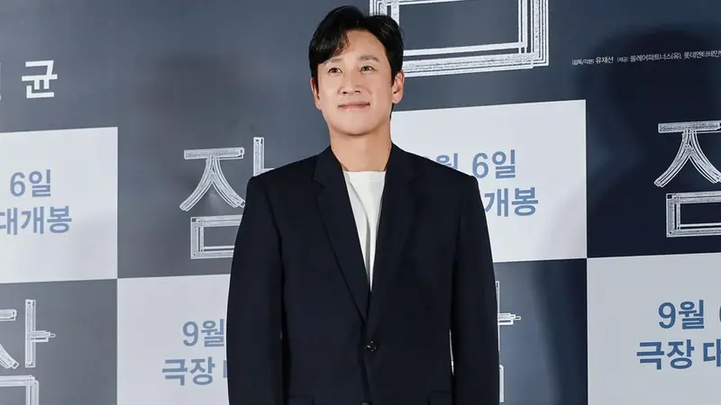 Aktor Lee Sun Kyun
