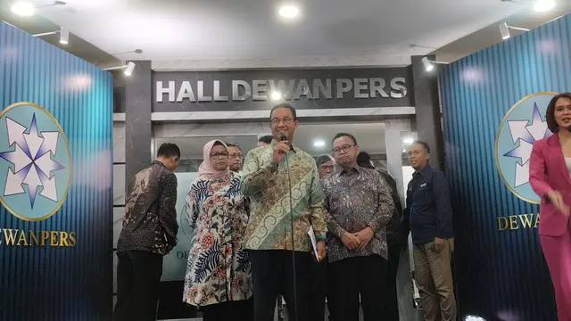 Capres nomor urut satu Anies Baswedan hadir dalam acara deklarasi kemerdekaan pers di Hall Dewan Pers, Jakarta Pusat, Sabtu malam (10/2/2024).