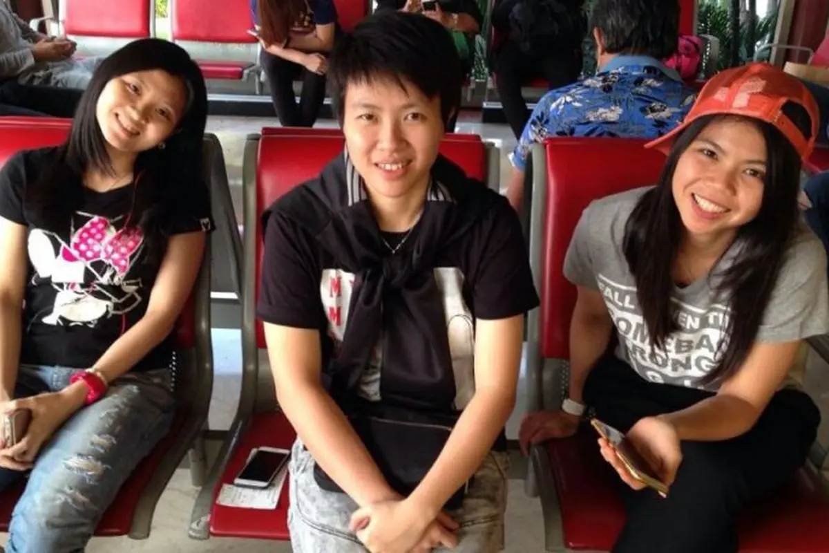 Debby Susanto (kiri), Liliyana Natsir (tengah), dan Greysia Polii.