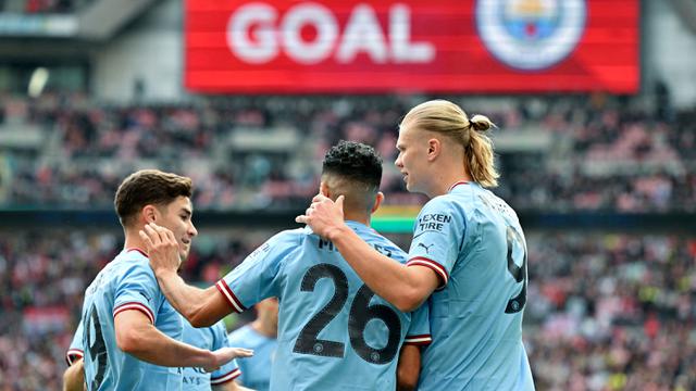 Foto: Riyad Mahrez Bawa Manchester City Melaju ke Final Piala FA, Ceploskan Hattrick ke Gawang Sheffield United