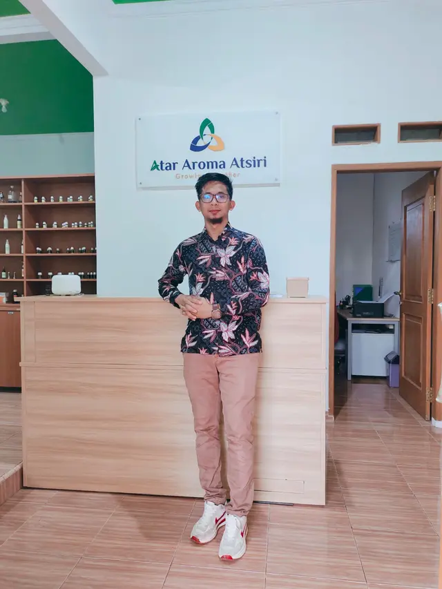 Harumnya Atsiri yang Mendunia, Produk Purwakarta Raih Omzet hingga 3,5 Miliar Per Tahun