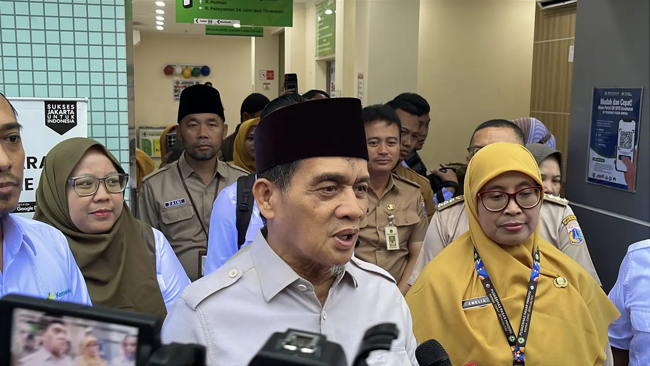 Wamenag Romo HR Muhammad Syafi'i saat hadiri program Cek Kesehatan Gratis yang dimulai Senin (10/2/2025) di Puskesmas Pasar Minggu, Jakarta Selatan.