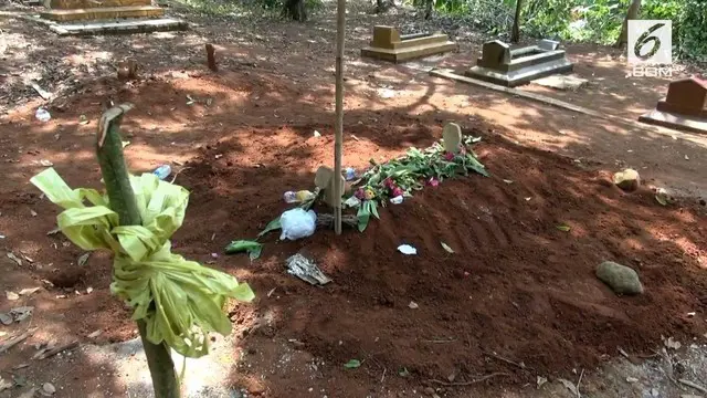 Warga Desa Banggala Mulya di Subang, Jawa Barat resah terjadinya pencurian tali pocong jenazah di daerahnya.