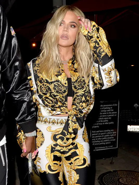 Kendati demikian, Khloe Kardashian pun semakin sering terlihat mesra bersama dengan Tristan Thompson. (Mega/US Magazine)