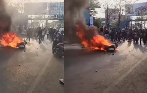 Pawai Sumpah Pemuda Berujung Bentrok di Makassar, Sepeda Motor Hangus Dibakar