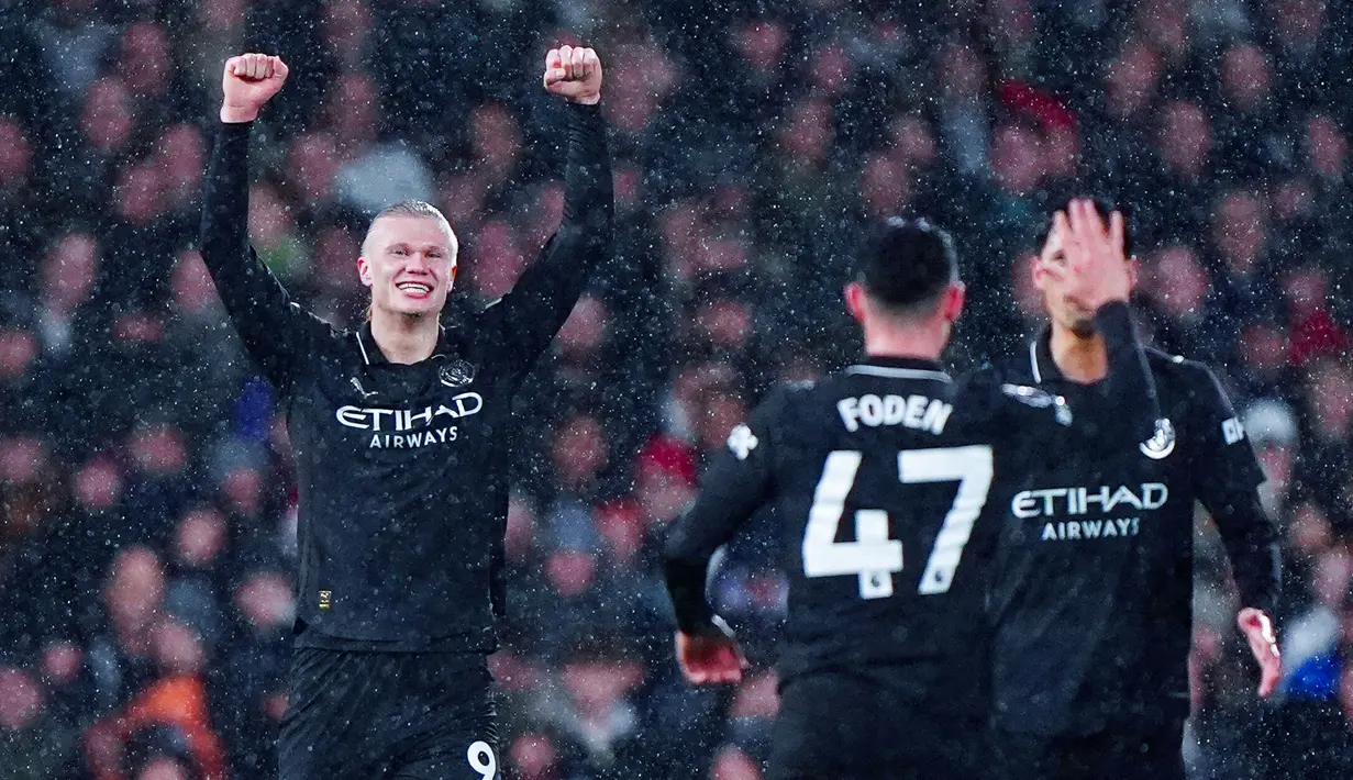 Kemenangan ini mempertahankan posisi City di tempat kedua klasemen sementara dengan koleksi 28 poin. Sementara itu, Fulham masih bertengger di posisi ke-15 dengan 17 poin. (Bradley Collyer/PA via AP)