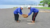 Cara Petani Garam Tradisional di Klungkung Bali Bantu Capai Swasembada Pangan