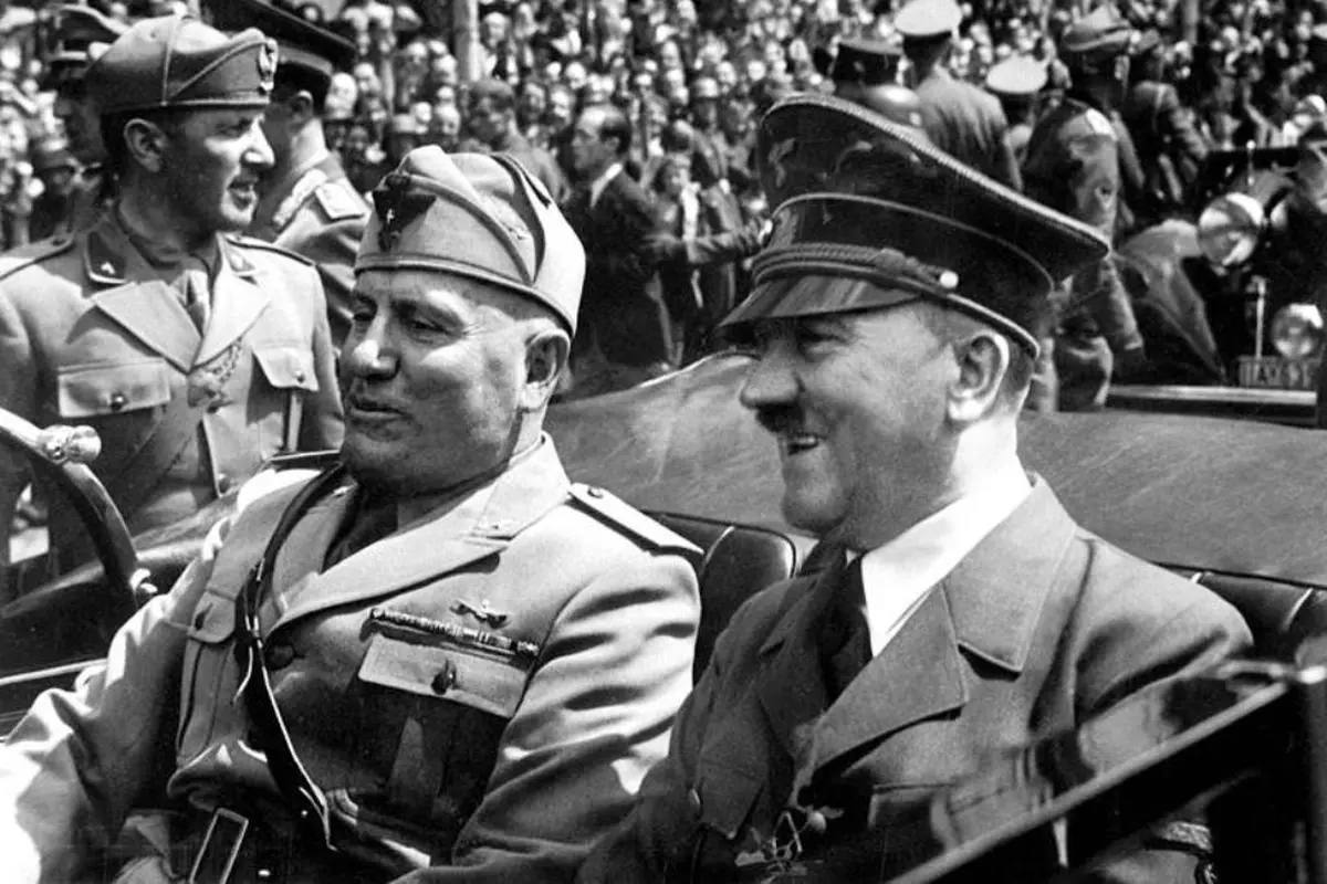 Hitler dan Mussolini