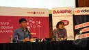 CEO EMTEK Group Sutanto Hartono (kiri) mengungkapkan investasi kepada Bukalapak.com sebagai bentuk strategi untuk semakin melebarkan sayap di ranah online, Jakarta, Rabu (4/1/2015). (Liputan6.com/Panji Diksana)