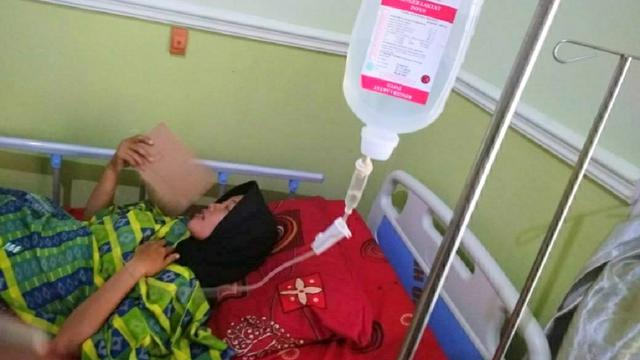 Salah seorang staf Panwas Sultra sedang dirawat di Rumah Sakit (Liputan6.com/ Ahmad Akbar Fua)