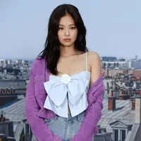 Seorang MUA ungkap kekecewaan pada YG dan Maeng atas riasan Jennie BLACKPINK.