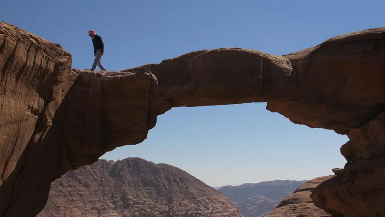 12 Gunung di Dunia yang Jadi 'Bucket List' Wajib Bagi Pendaki