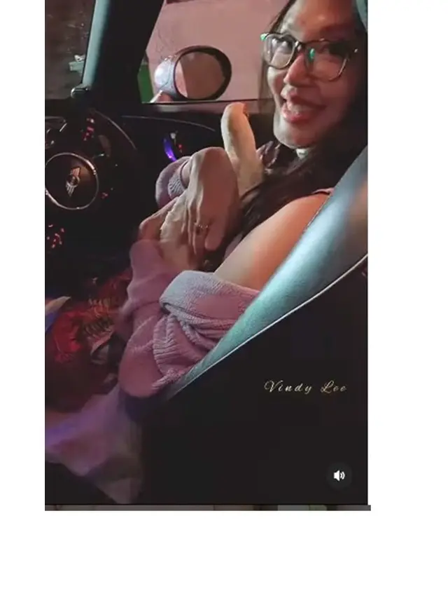 8 Potret Chef Vindy Lee dengan Ayam Peliharaannya, Dirawat Sepenuh Hati